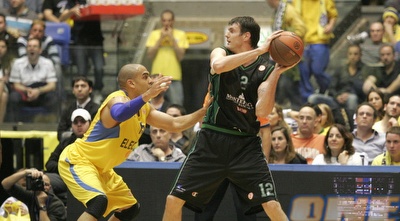 בלות´נטאל שומר על לברינוביץ´. היה נהדר בשני צידי המגרש (דרור עינב)