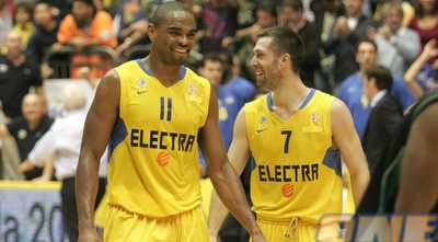 אנדרסון ו-ויזנייבסקי (דרור עינב)