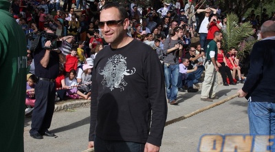 דני קליין בביקור בגן החיות (גיא בן זיו) דני קליין בביקור בגן החיות (גיא בן זיו)