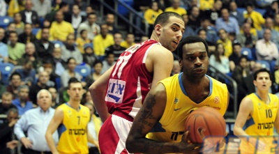 פישר מול כדיר הערב בנוקיה (אלעד ירקון) פישר מול כדיר הערב בנוקיה (אלעד ירקון)