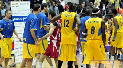 שחקני מכבי ת&qout;א. האליפות נראית בטוחה (אלעד ירקון)