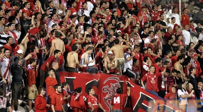 אוהדי הפועל באורווה (אלעד ירקון)