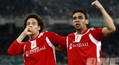 ויטצל וקמארגו מסטנדרד ליאז´ חוגגים ניצחון גדול ביוון (רויטרס)