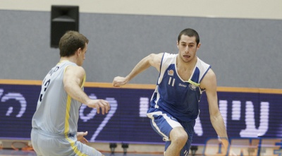 טמיר אריאלי. יספק סקאוטינג למאמנו אפי בירנבויים (אלעד ירקון) טמיר אריאלי. יספק סקאוטינג למאמנו אפי בירנבויים (אלעד ירקון)