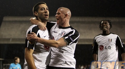 דמפסי חוגג עם החברים ניצחון מדהים על יובנטוס (רויטרס)