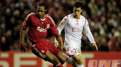 גלן ג´ונסון מול אדן האזרד, הערב (GettyImages)