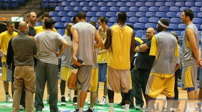 אימון מכבי ת&qout;א (שרון קביליו)