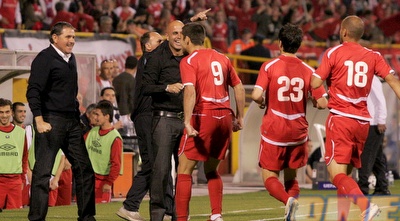 אבוטבול, קנדה, שכטר, אבוקסיס וגוטמן חוגגים שער מהיר (קובי אליהו)