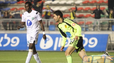 עזריאל חוגג. בחיפה עשויים לפנות אליו (גיא בן זיו)