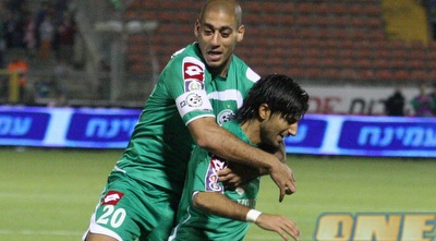 יניב קטן מברך את רפאלוב (עמית מצפה)