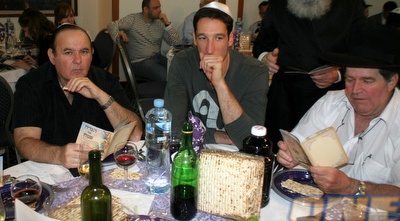 גם יניב גרין מתרגל למצות בבלגרד (שרון קביליו)