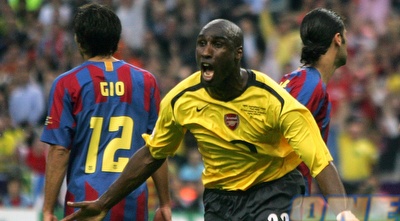 סול קמפבל חוגג את השער ההוא... הגיע הזמן לנקום (רויטרס) סול קמפבל חוגג את השער ההוא... הגיע הזמן לנקום (רויטרס)