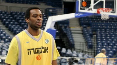 ד´אור פישר: &qout; (שרון קביליו)