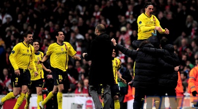 זלטאן חוגג את שער היתרון בלונדון. החגיגה היתה מוקדמת (GettyImages)