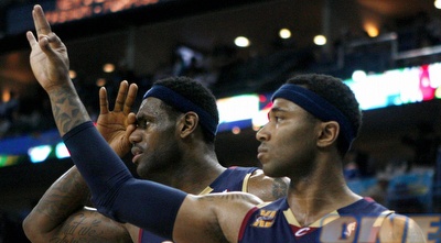 וויליאמס וג´יימס. הראו לטורונטו מה זה משחק קבוצתי (רויטרס)