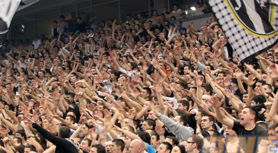 אוהדי פרטיזן. מחכים בקוצר רוח למכבי (שרון קביליו)