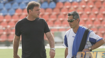 רפי כהן: &qout; (דרור עינב)