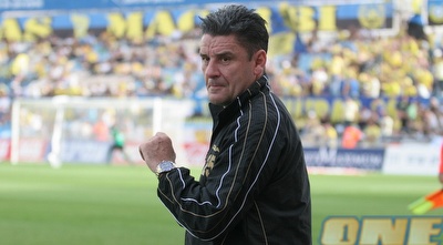 ג´ון גרגורי. &qout;נישאר בליגה&qout; (אור שפונדר) ג´ון גרגורי. &qout;נישאר בליגה&qout; (אור שפונדר)