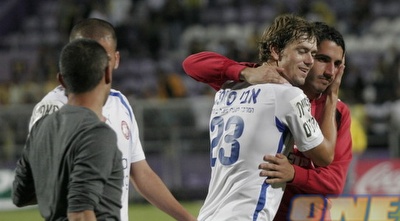 פרגל חוגג את הנקודה מול בית&qout;ר. בר&qout;ג מרוצים (קובי אליהו) פרגל חוגג את הנקודה מול בית&qout;ר. בר&qout;ג מרוצים (קובי אליהו)