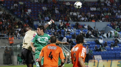 איינוגבה מרחיק את הסכנה  (שי לוי)