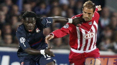 בורדו מול ליון בערב במשחק (רויטרס) בורדו מול ליון בערב במשחק (רויטרס)