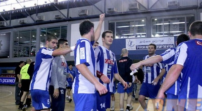 אס&qout;א ת&qout;א - הפועל ראשל&qout;צ (קובי אליהו)