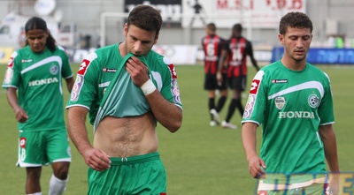 שחקני מכבי חיפה מאוכזבים (עמית מצפה) שחקני מכבי חיפה מאוכזבים (עמית מצפה)