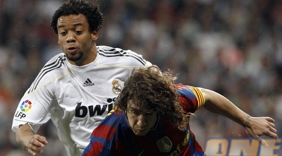 מרסלו ופויול נאבקים (רויטרס)