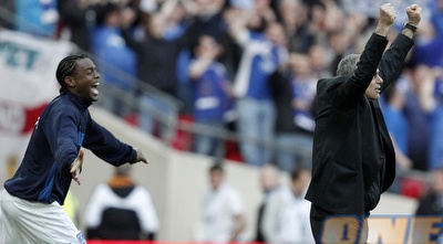 גרנט חוגג אברהם (רויטרס) גרנט חוגג אברהם (רויטרס)