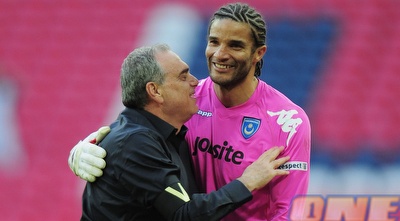 גרנט ודייויד ג´יימס. 1:3 על וולבס (GettyImages)