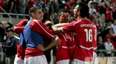 שחקני הפועל חוגגים (קובי אליהו)