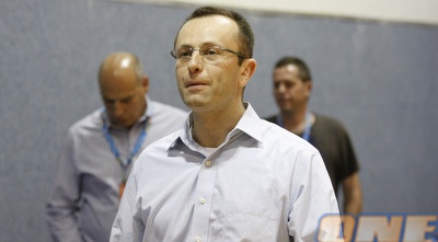 שמיר (שי לוי)