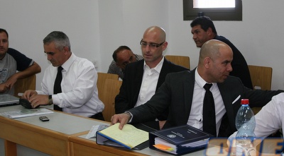 עו&qout;ד של מכבי חיפה, אודי שוחוטוביץ´ (מימין). טענותיהם לא התקבלו (רועי גלדסטון)