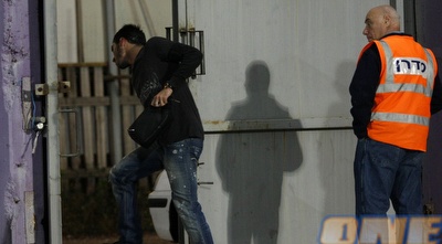 שי חדד עוזב את האצטדיון בזעם (שי לוי)