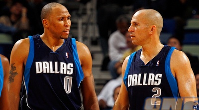 שון מריון וג´ייסון קיד. יש גם ספסל בדאלאס (GettyImages)