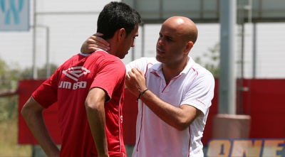 אבוקסיס וזהבי. &qout;יוסי הוא סמל במועדון. הקהל אוהב אותו&qout; (רועי גלדסטון) אבוקסיס וזהבי. &qout;יוסי הוא סמל במועדון. הקהל אוהב אותו&qout; (רועי גלדסטון)