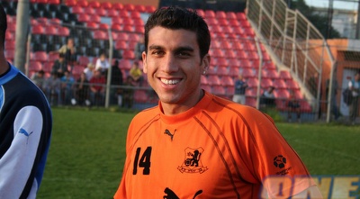 רוני גפני במדי בני יהודה (ONE) רוני גפני במדי בני יהודה (ONE)