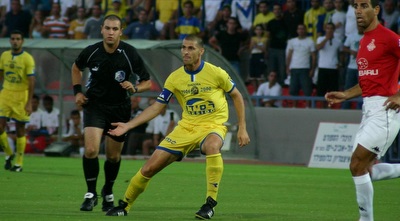 אבי נמני בדרבי. ה-0:4 היתה רק ההתחלה שלו כמנצח דרבים (אלי גבעוני) אבי נמני בדרבי. ה-0:4 היתה רק ההתחלה שלו כמנצח דרבים (אלי גבעוני)