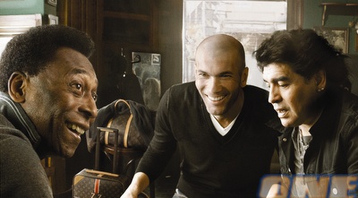 מראדונה, פלה, זידאן. מעניין מה לדייגו היה להגיד על הביקורת של פלה מראדונה, פלה, זידאן. מעניין מה לדייגו היה להגיד על הביקורת של פלה