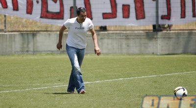 אלי טביב. בעוד עשרה ימים יוכר כשותף של מוני הראל (רועי גלדסטון)