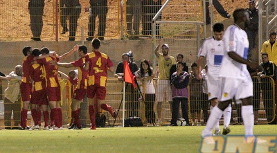 שחקני אשדוד חוגגים (קובי אליהו) שחקני אשדוד חוגגים (קובי אליהו)