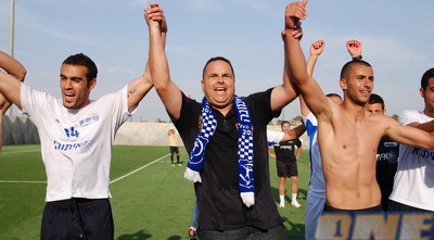 שחקני קרית שמונה חוגגים (שי לוי) שחקני קרית שמונה חוגגים (שי לוי)