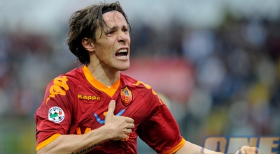 טאדיי חוגג. רומא עדיין בתמונת האליפות (GettyImages) טאדיי חוגג. רומא עדיין בתמונת האליפות (GettyImages)