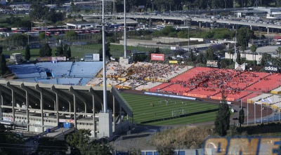 אצטדיון ר&qout;ג. מסתבר שהוא לא הכי מוזר שיש (לי נוף)
