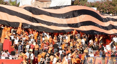 אוהדי בני יהודה ברמת גן. צפויים להגיע בהמוניהם לגמר (קובי אליהו)