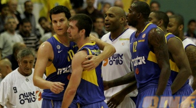 פניני מונע מויזנייבסקי להמשיך את העימות עם יצחקי (שי לוי)