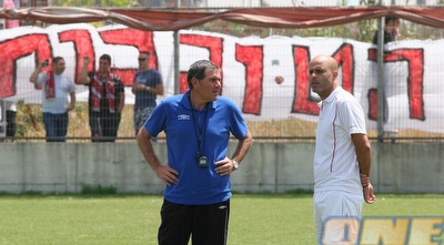 גוטמן ואבוקסיס. מחפשים (רועי גלדסטון)