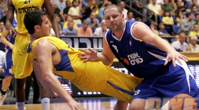 עבירת תוקף (קובי אליהו) עבירת תוקף (קובי אליהו)