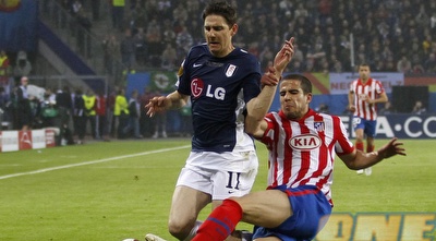 אלברו דומינגס מקדים את זולטן גרה. מי יניף את הגביע? (רויטרס) אלברו דומינגס מקדים את זולטן גרה. מי יניף את הגביע? (רויטרס)