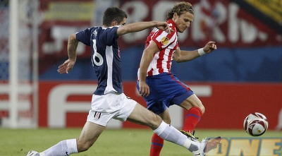 דייגו פורלאן לפני ארון יוז. קצב טוב בהמבורג (רויטרס) דייגו פורלאן לפני ארון יוז. קצב טוב בהמבורג (רויטרס)